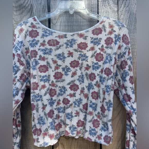 Top - Picture 8 of 9